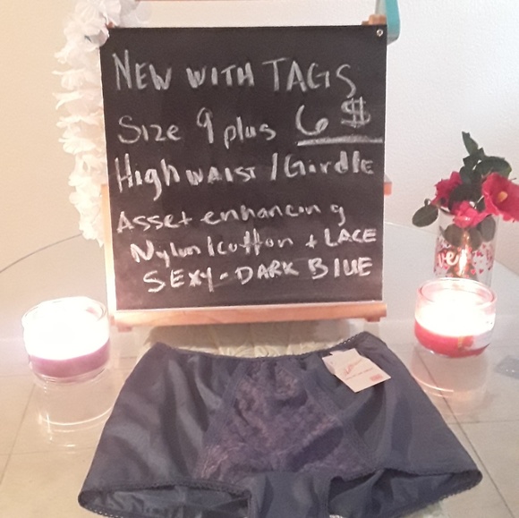 NWOT size 9 high wasted/girdle lace/nylon - Picture 7 of 8